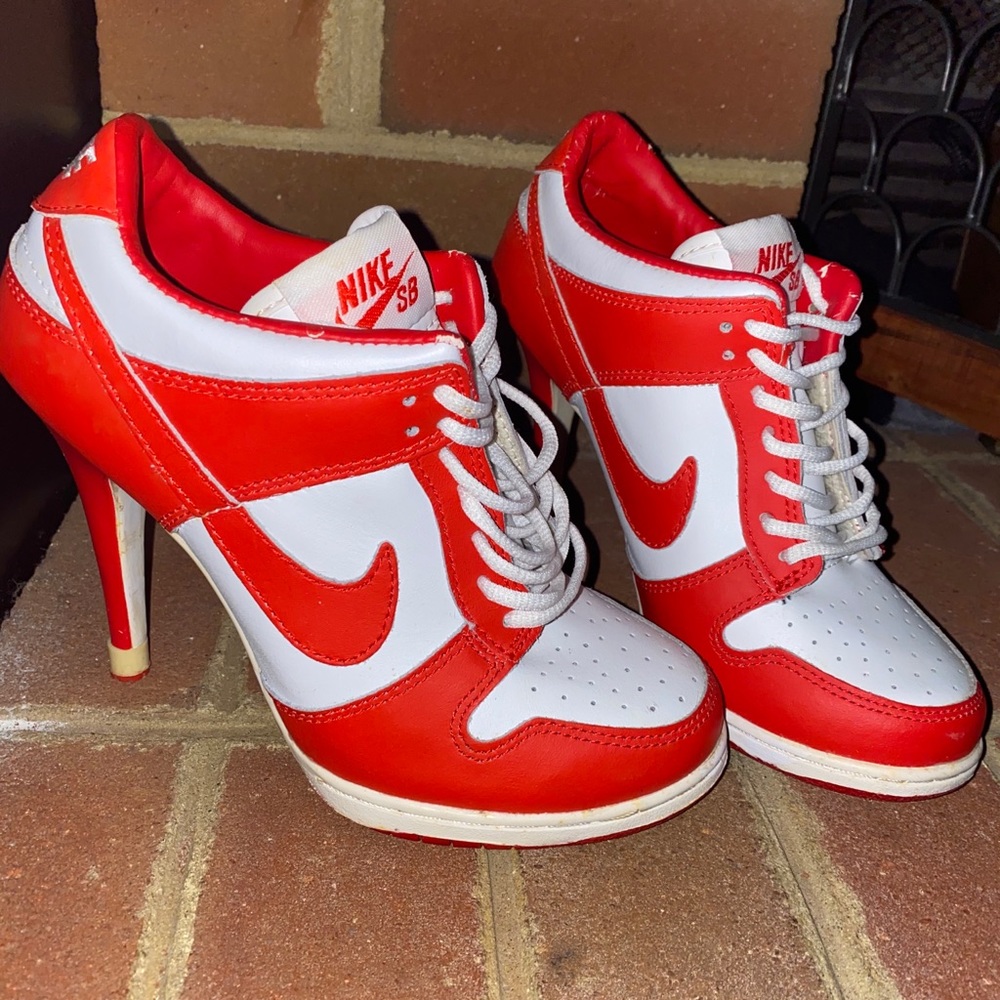 Nike Women's Red and White Heels - Picture 2 of 10